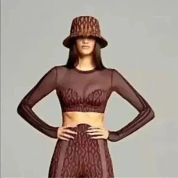 Adidas Ivy park top - Picture 2 of 10